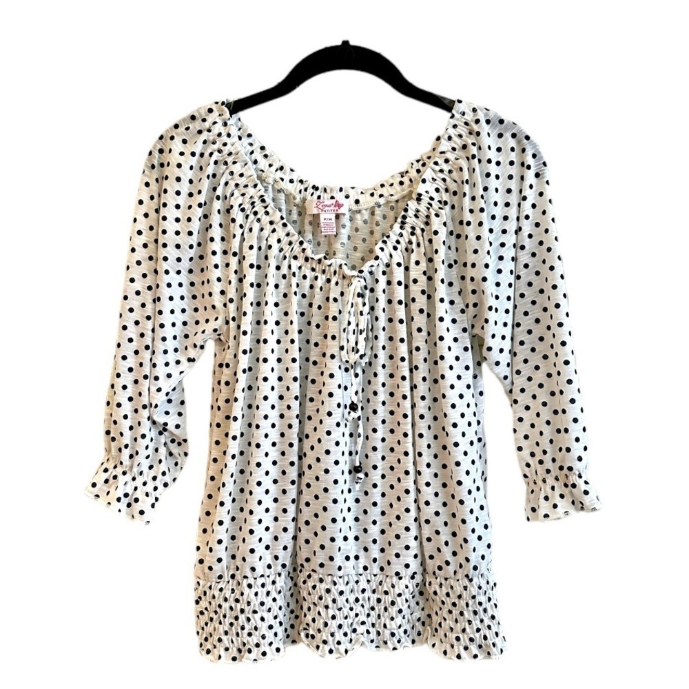 LENA, LADIES TOP. WHITE WITH BLACK POLKA DOTS. SIZE P/M